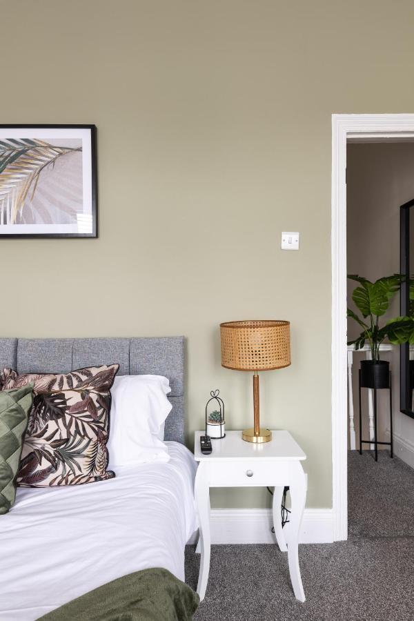 Levi Suite By Koya Homes - 3-Bedroom Home, Downtown Cardiff, Free Parking Eksteriør bilde
