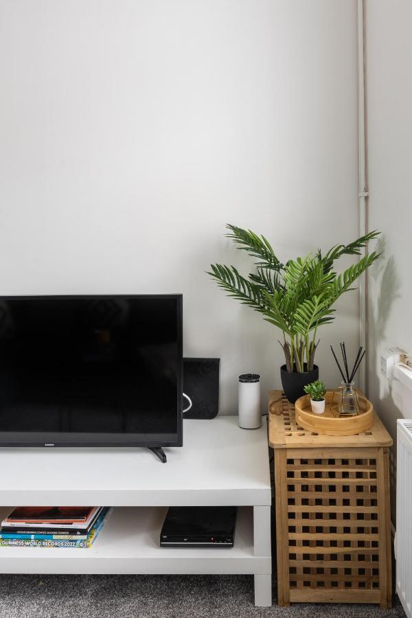 Levi Suite By Koya Homes - 3-Bedroom Home, Downtown Cardiff, Free Parking Eksteriør bilde