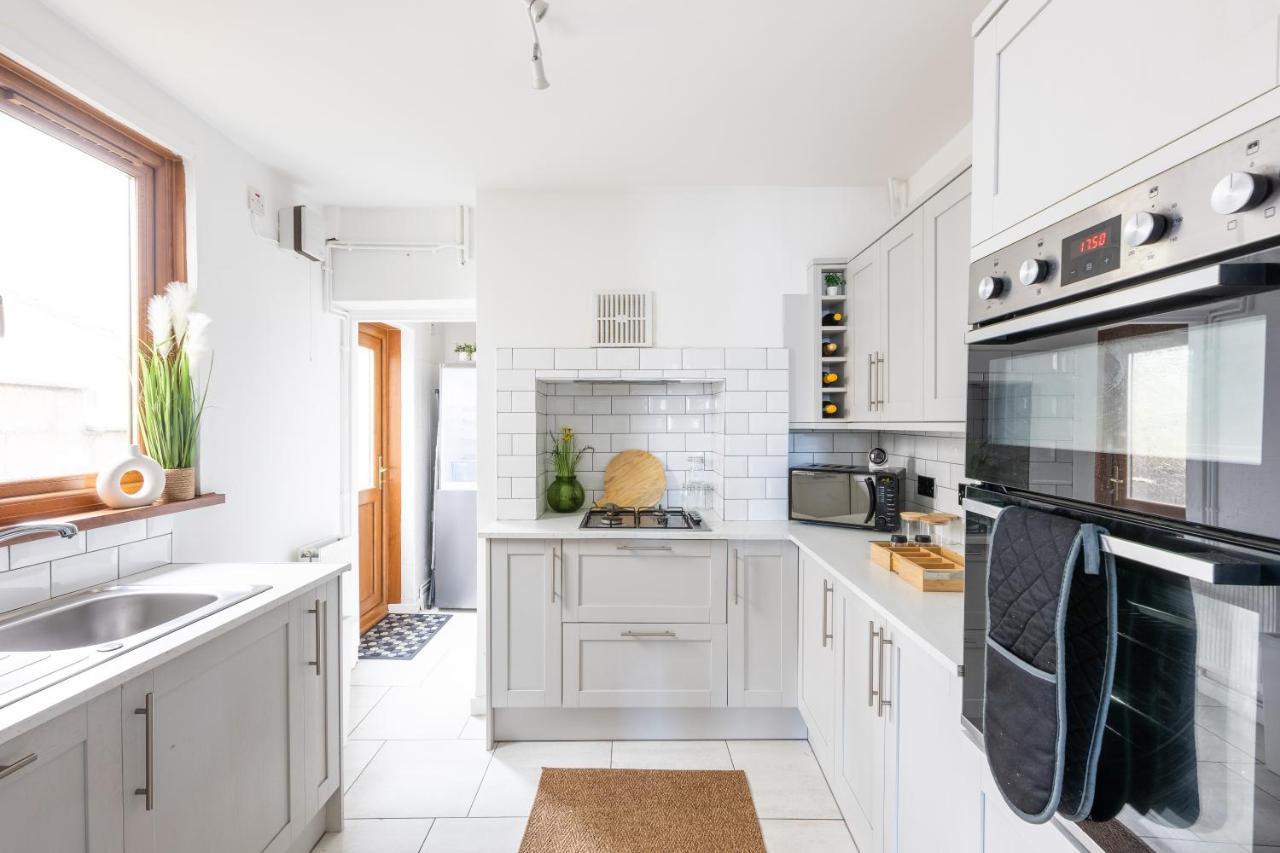 Levi Suite By Koya Homes - 3-Bedroom Home, Downtown Cardiff, Free Parking Eksteriør bilde